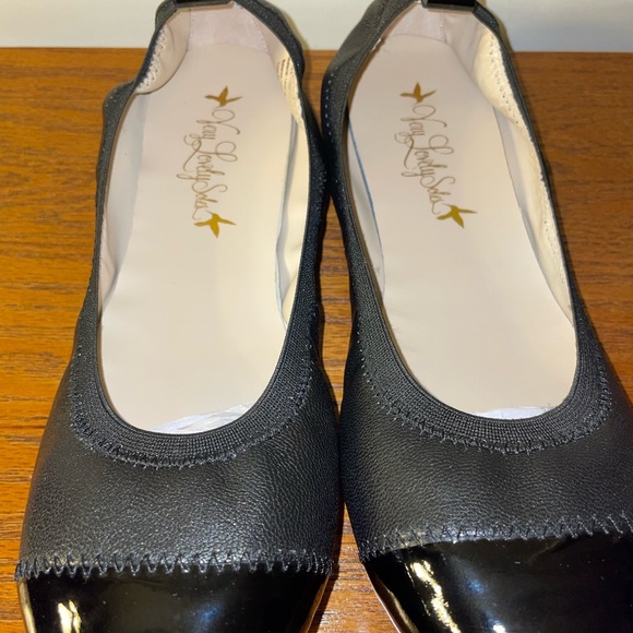 Black leather/patent leather ballet flats. Never worn. New in the box. - Picture 10 of 14